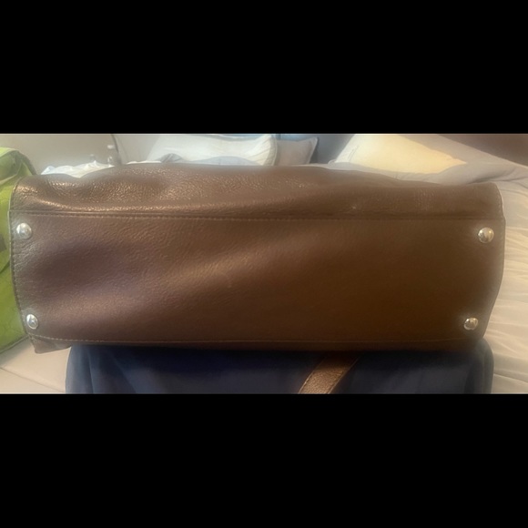 Michael Kors East West Hamilton Bag - Picture 13 of 15